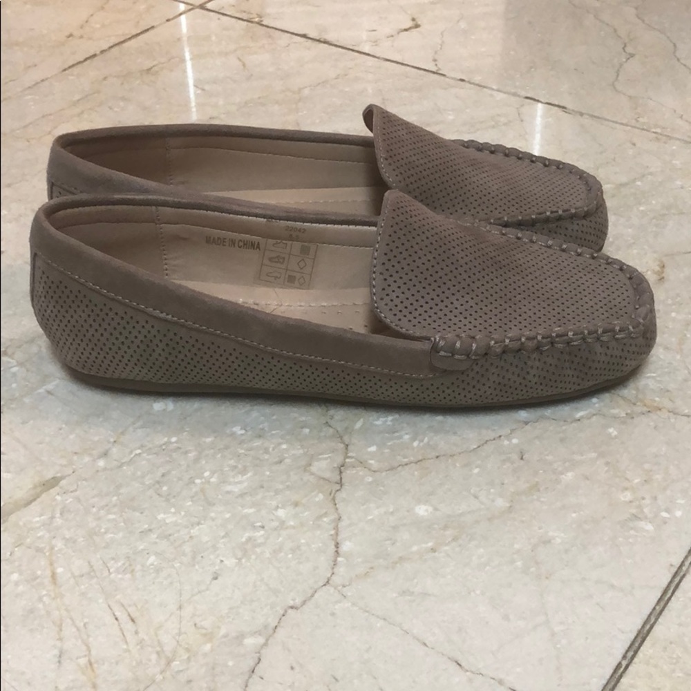 Taupe flats/loafers